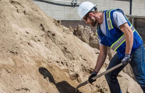 The Importance of Hi Visibility Apparel on the Job